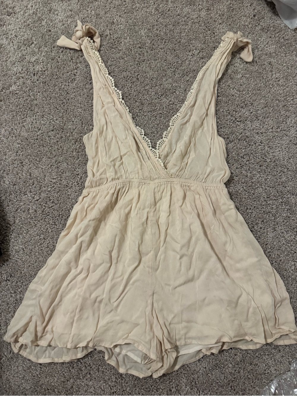 La Hearts Cream Lace-Trim Tie-Shoulder Romper